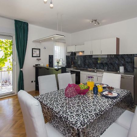Apartment Mate Kastela Ngoại thất bức ảnh