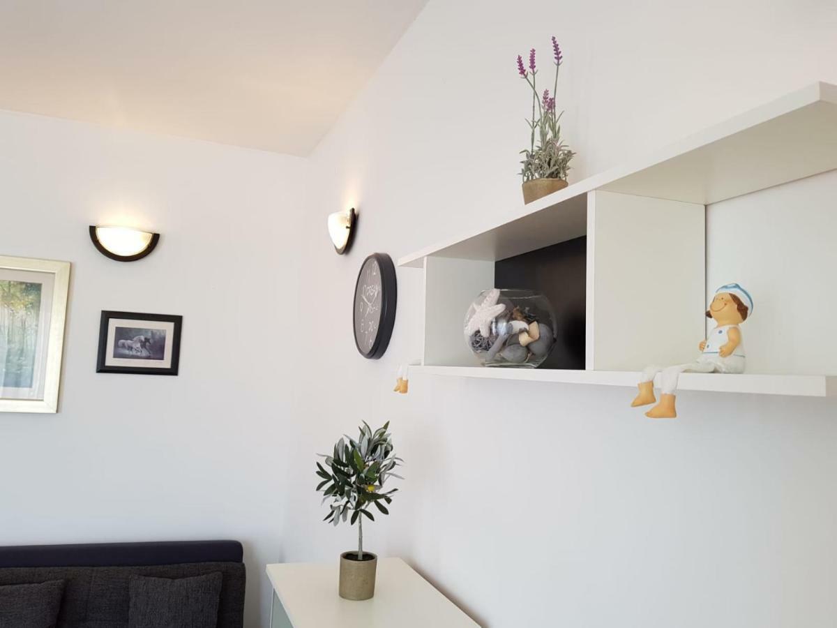 Apartment Mate Kastela Ngoại thất bức ảnh
