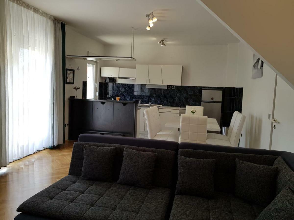 Apartment Mate Kastela Ngoại thất bức ảnh
