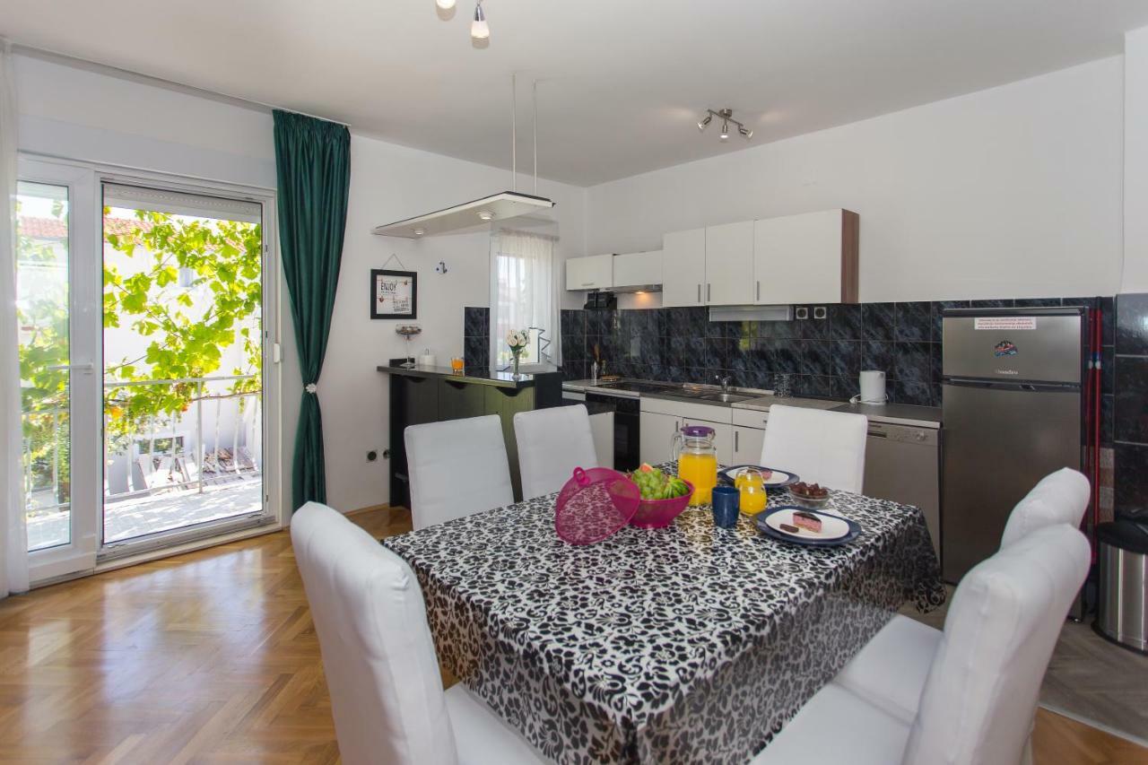 Apartment Mate Kastela Ngoại thất bức ảnh