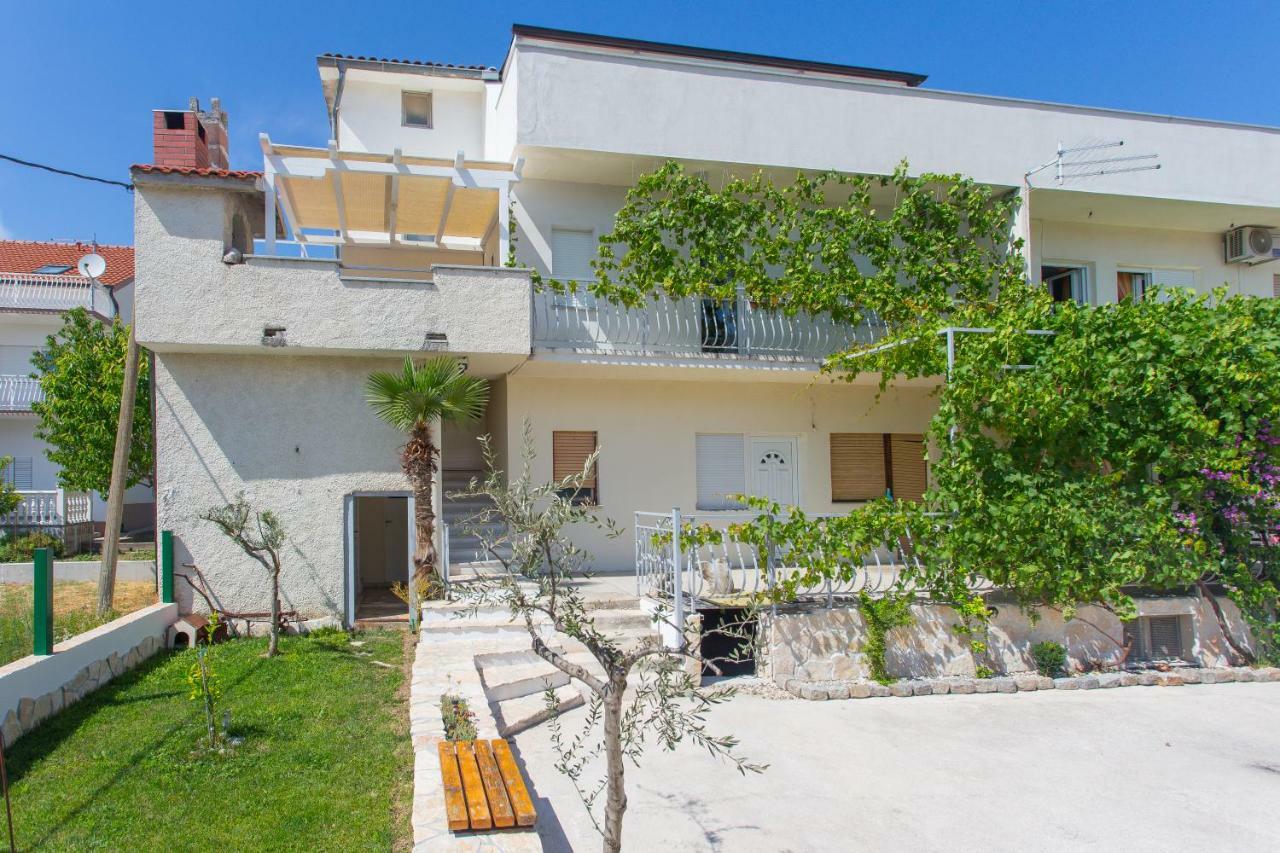 Apartment Mate Kastela Ngoại thất bức ảnh