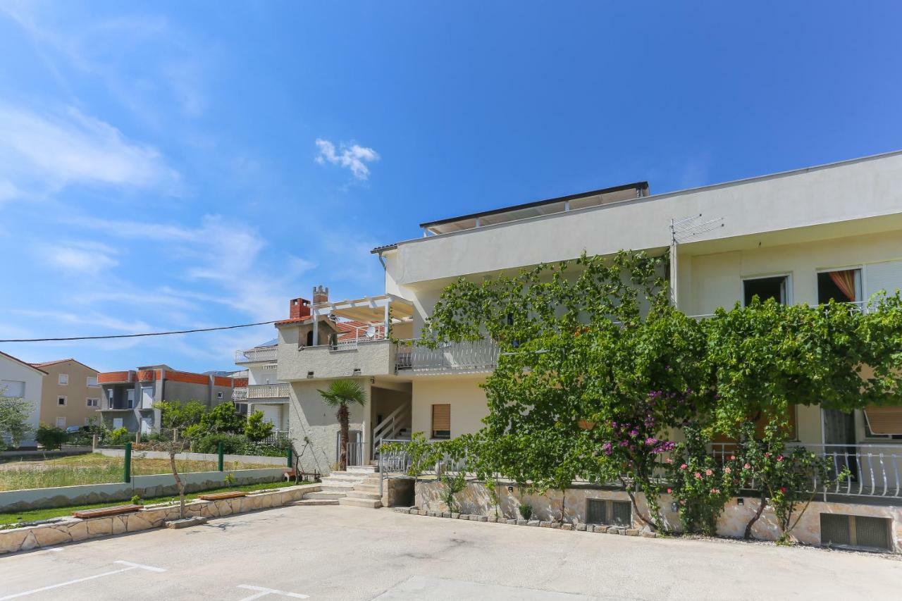 Apartment Mate Kastela Ngoại thất bức ảnh