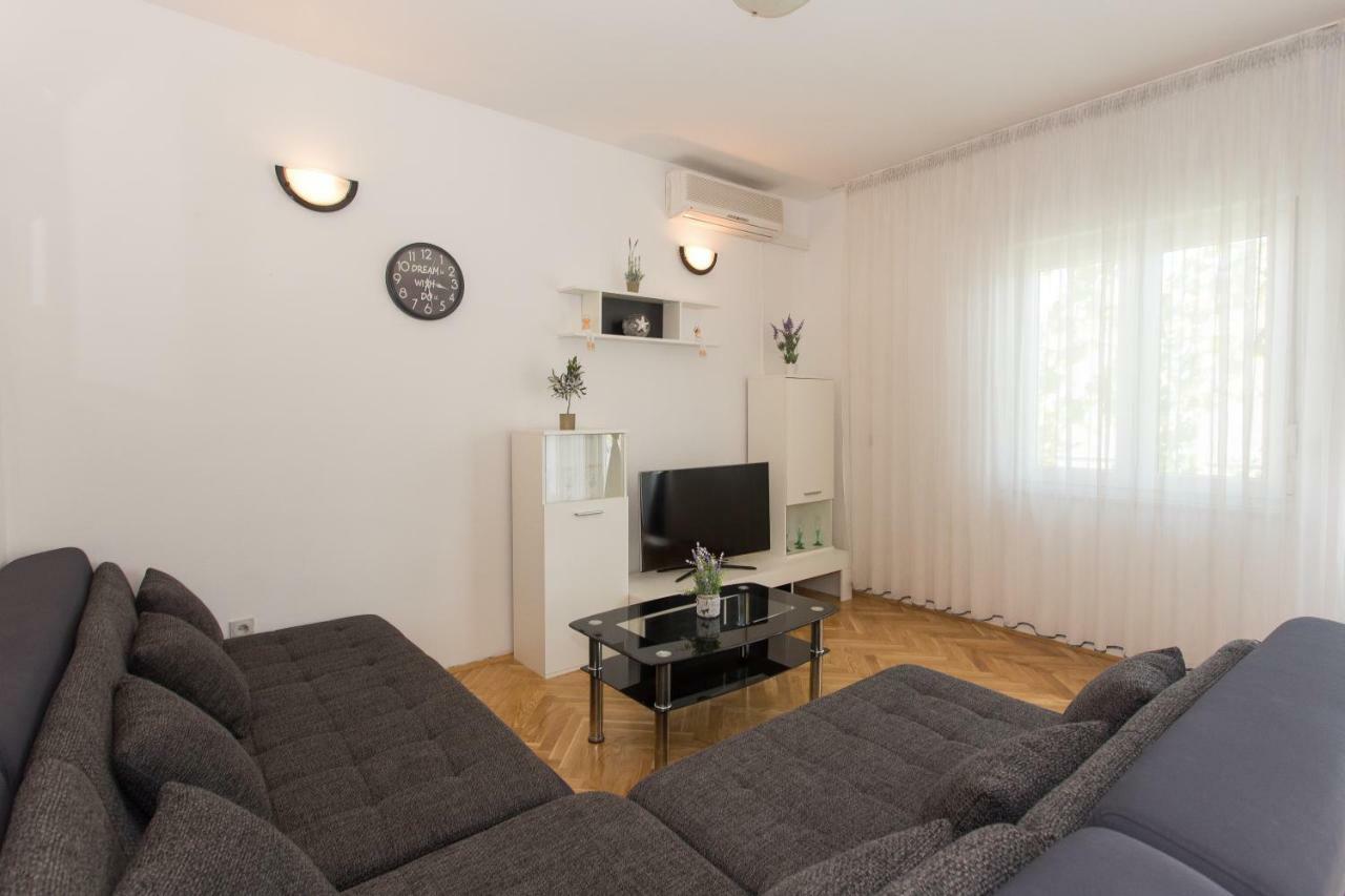 Apartment Mate Kastela Ngoại thất bức ảnh